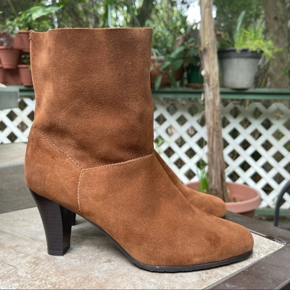 Leather Cognac Rounded Toe Boots 7.5 - Picture 4 of 10